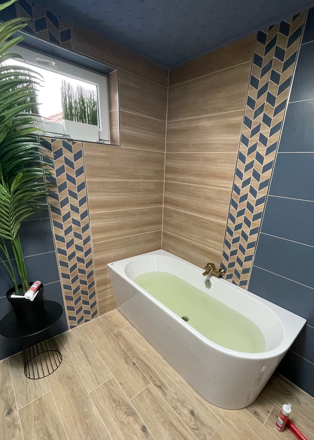 Thumbnail of Image 3